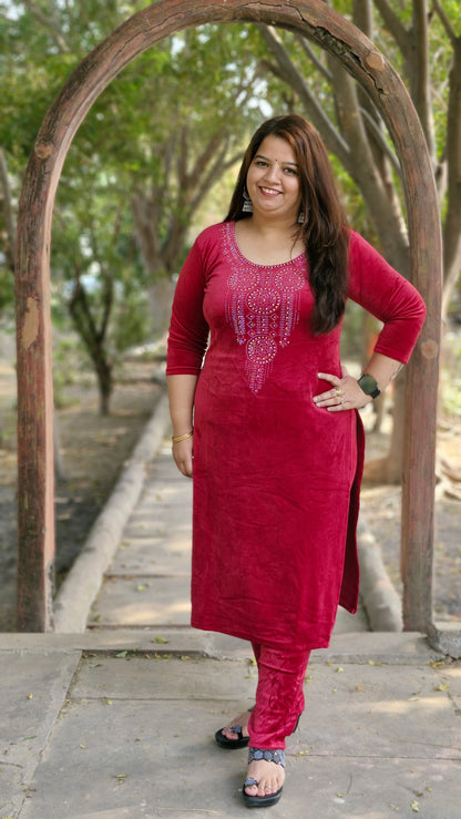 Luxurious Mehroon Velvet Suit 01