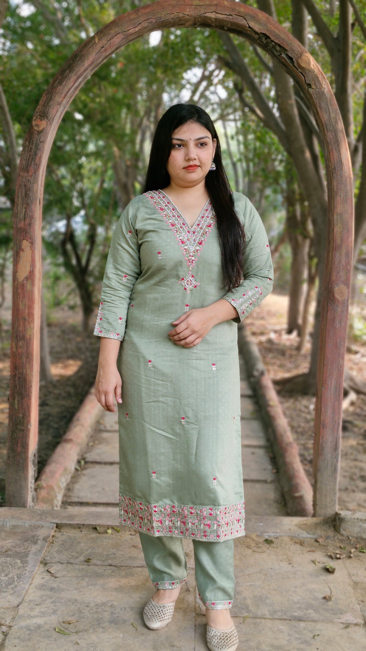 Graceful Mint Green Dola Silk Suit with Organza Dupatta