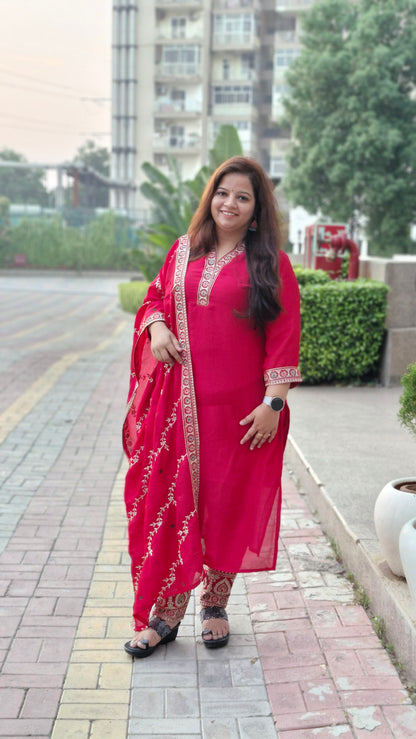 Rani Pink Suit Set with Gold Detailing